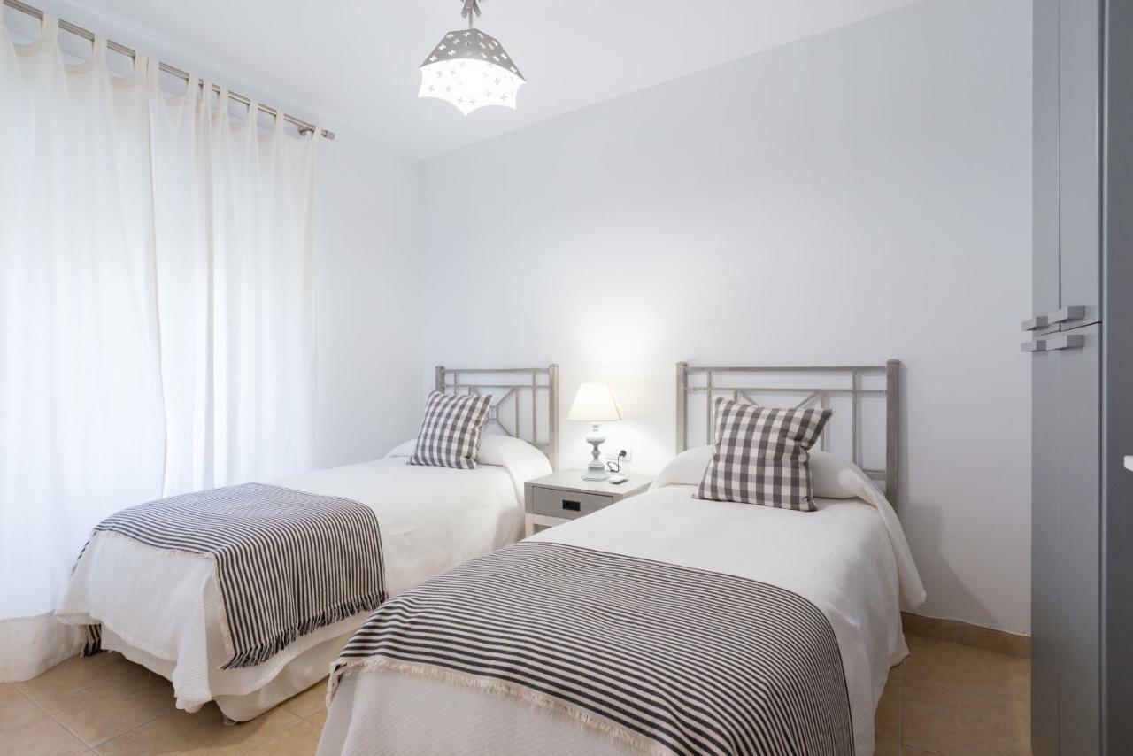 Con Encanto En Primera Linea De Playa Apartamento *