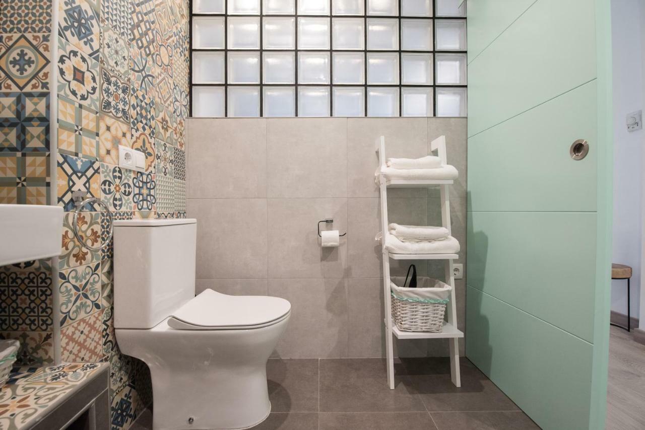 Laura Triana Apartment *