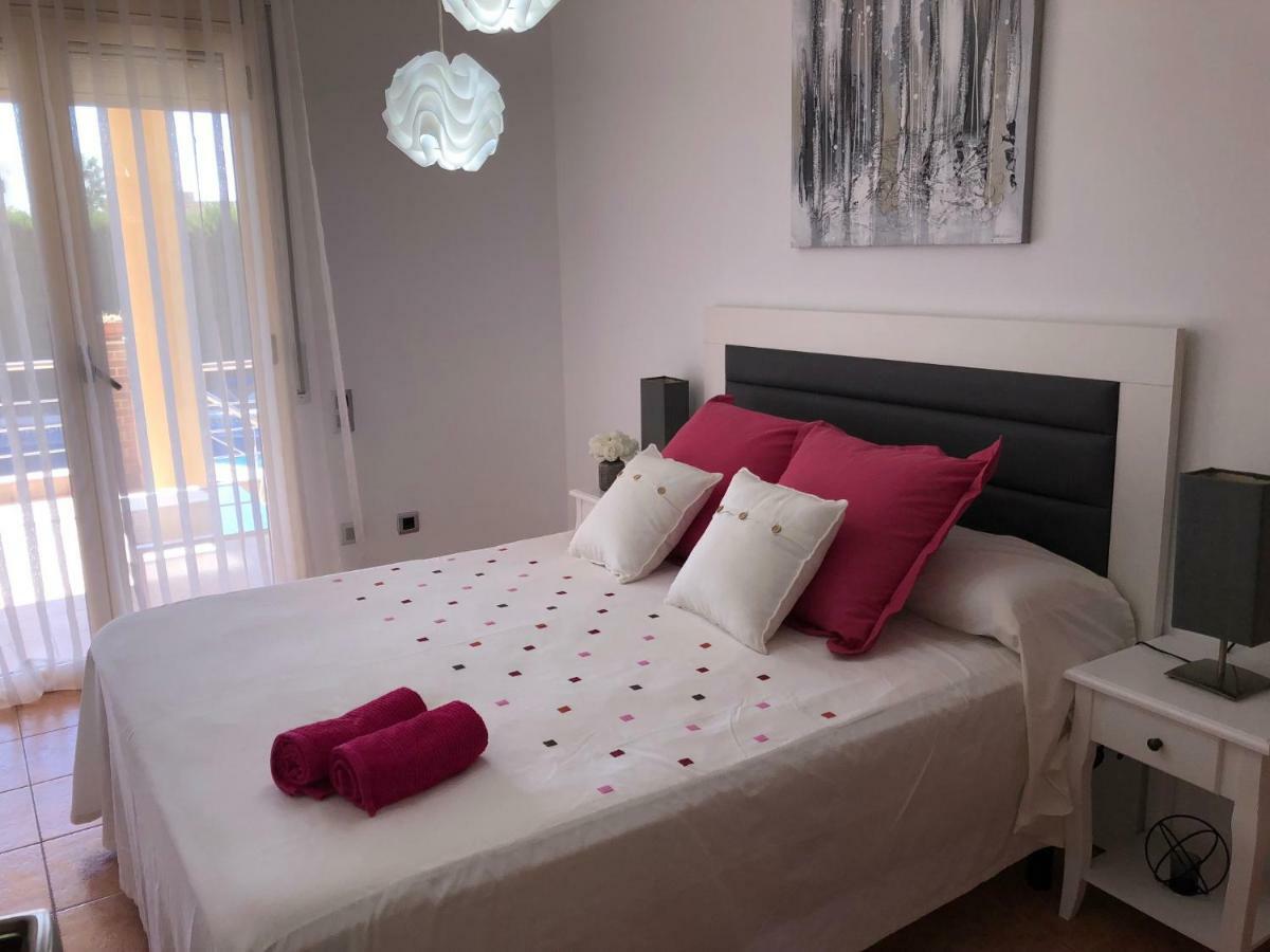 Casa Bergkamp * Deltebre