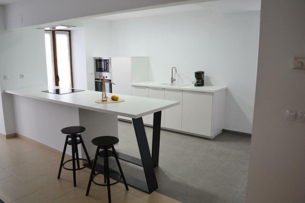 Ura Apartment *