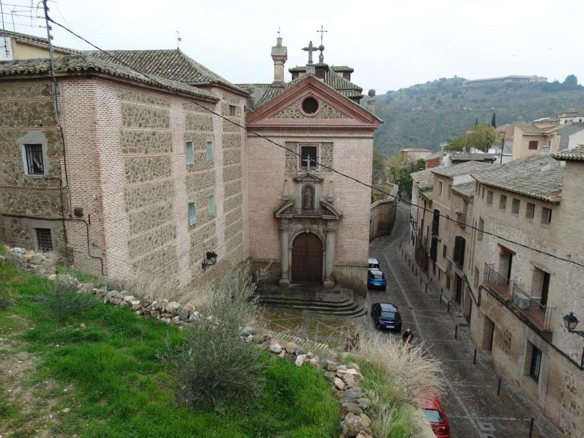 El Muro De Piedra Toledo