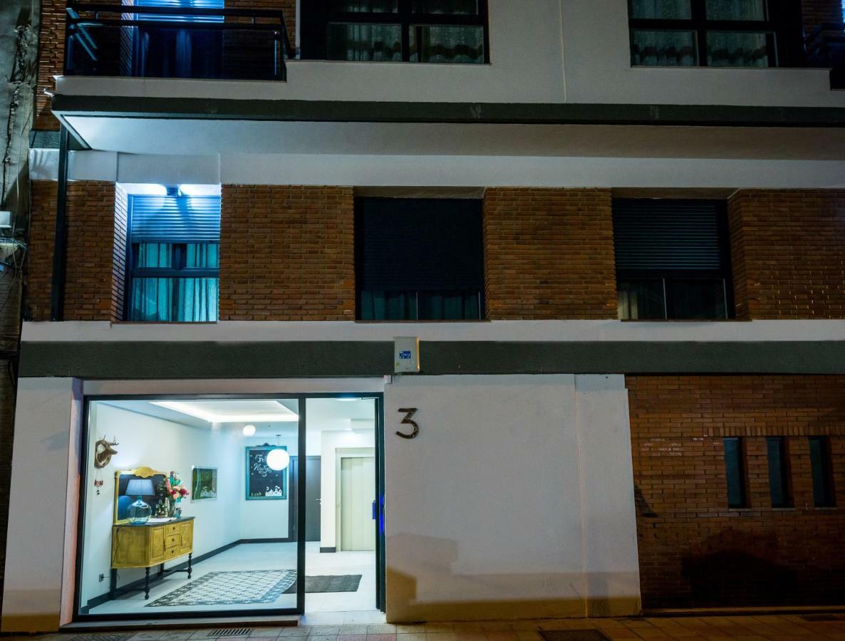 Midhouse Apartamento *