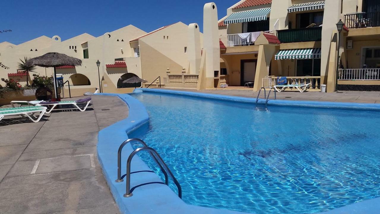 Villa Family Poolside South Facing *