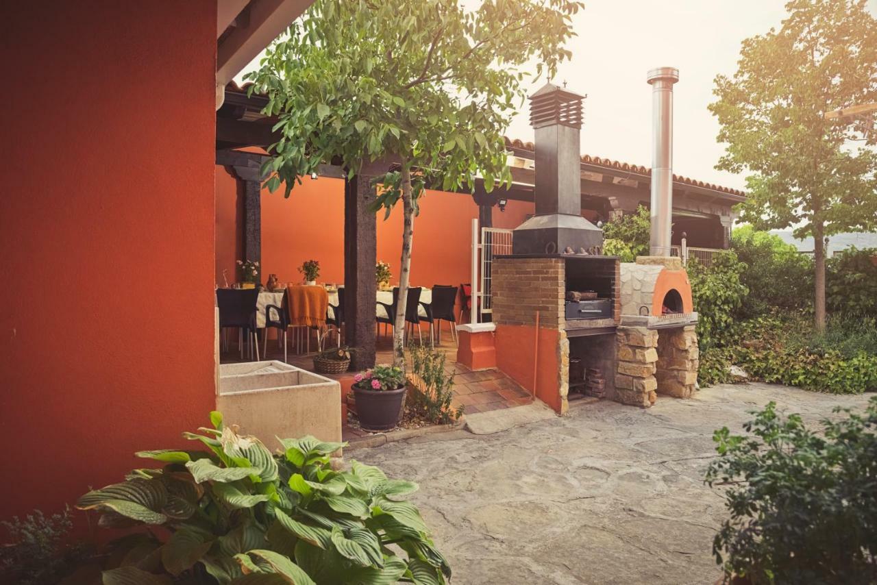Holiday home El Sauce. A 2,5 Km De Cuenca Capital Nohales