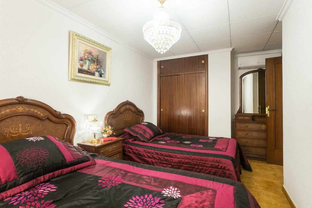 Apartment Playa 500m Y Centro Pueblo 600m, Piscina, 4 Clim, 2 Parkings