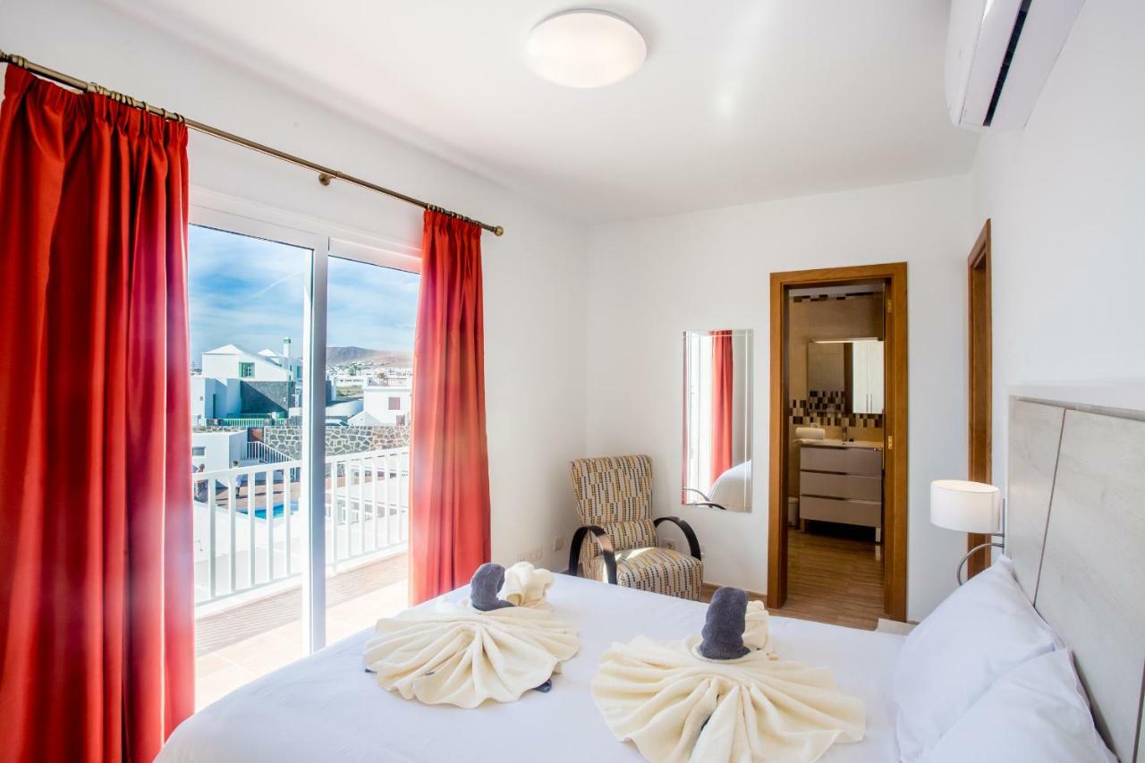 Ereza Amparo Villa
