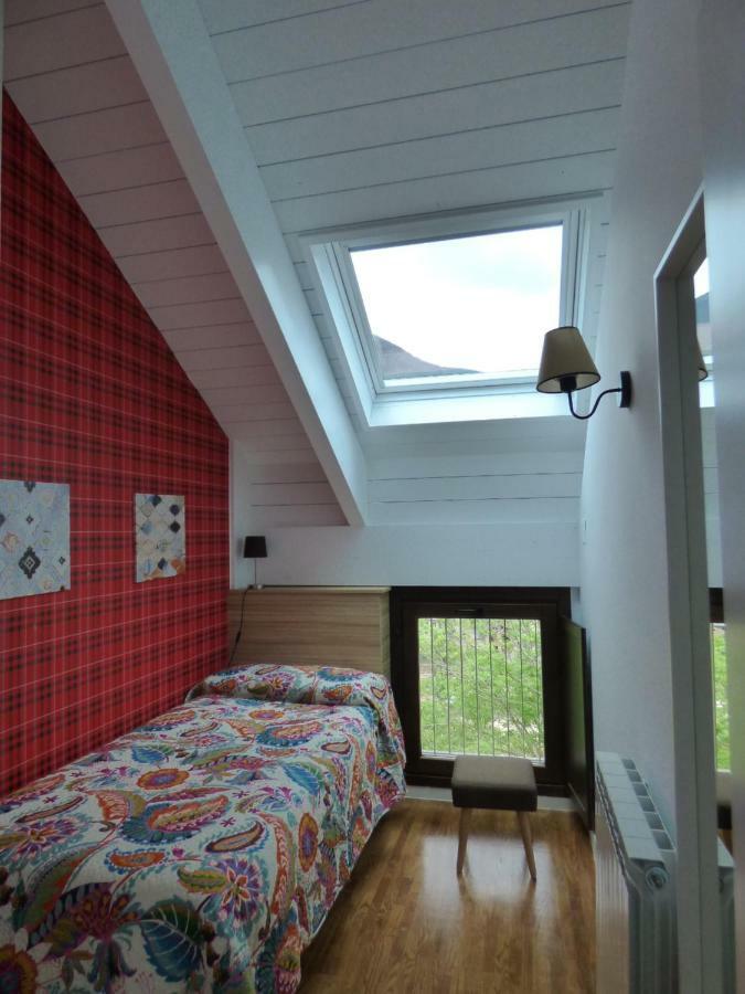 Pleta Del Mont Atico Apartamento *