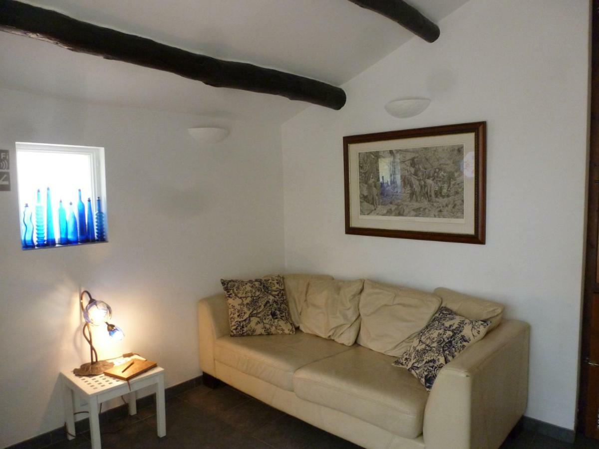River Ebro Holidays Bed & Breakfast Tivenys