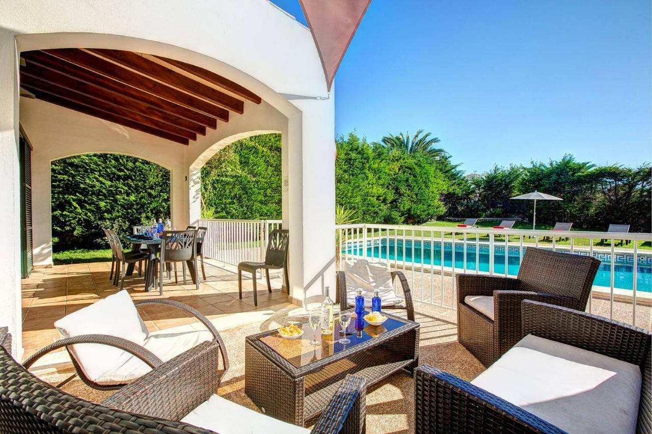 Villa Sargantana Negra *