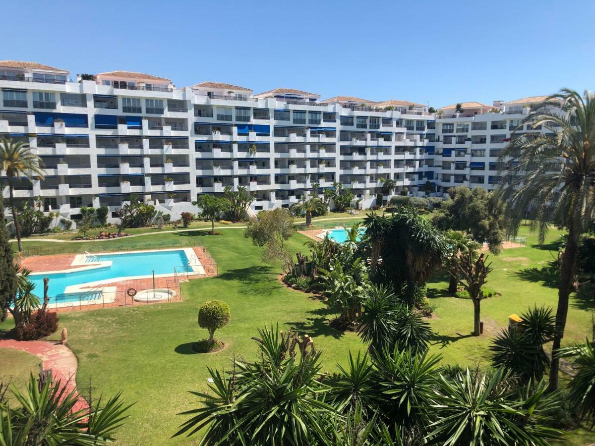 Apartamento Urbanizacion Jardines Del Puerto Marbella