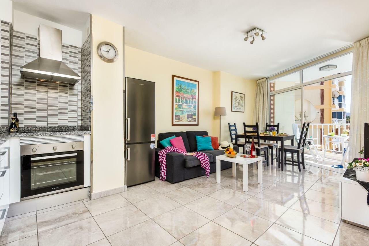 Y6e Very Central Apartment! Lasamericas View! Aparthotel Arona (Tenerife)