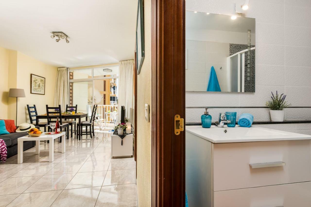 Y6e Very Central Apartment! Lasamericas View!