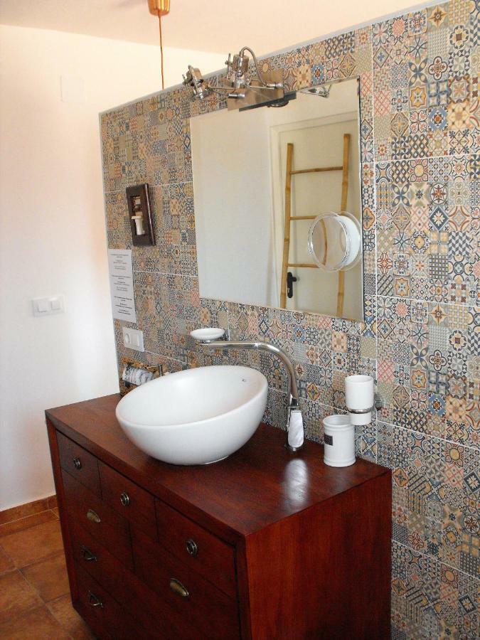 Casa Martinez & D'hotes A 3 Kms De Montserrat Valencia Homestay Montroy