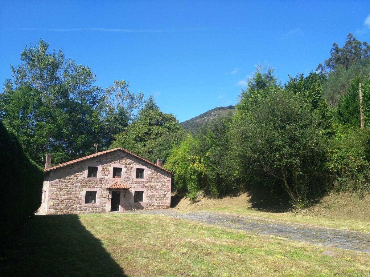 Casa Querencia * Carmona (Cantabria)