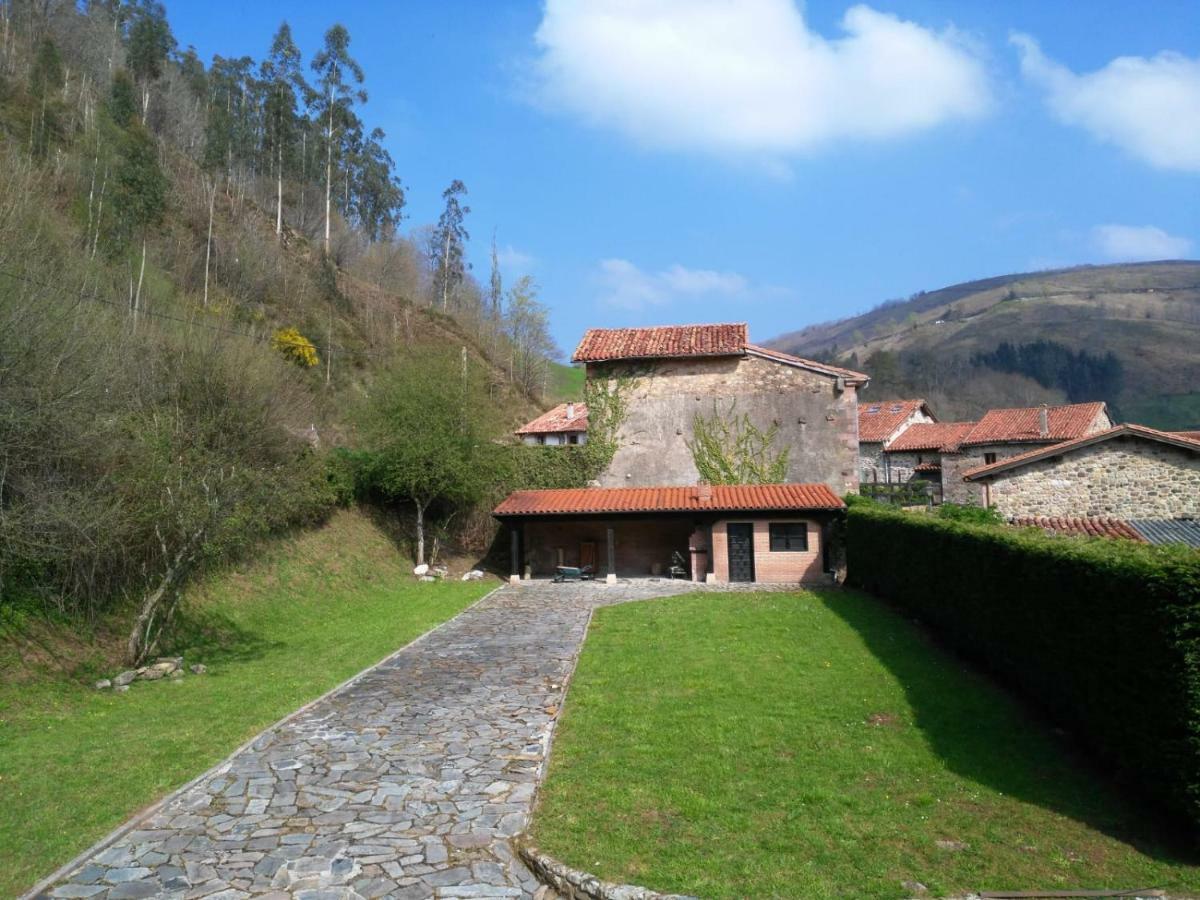 Casa Querencia * Carmona (Cantabria)