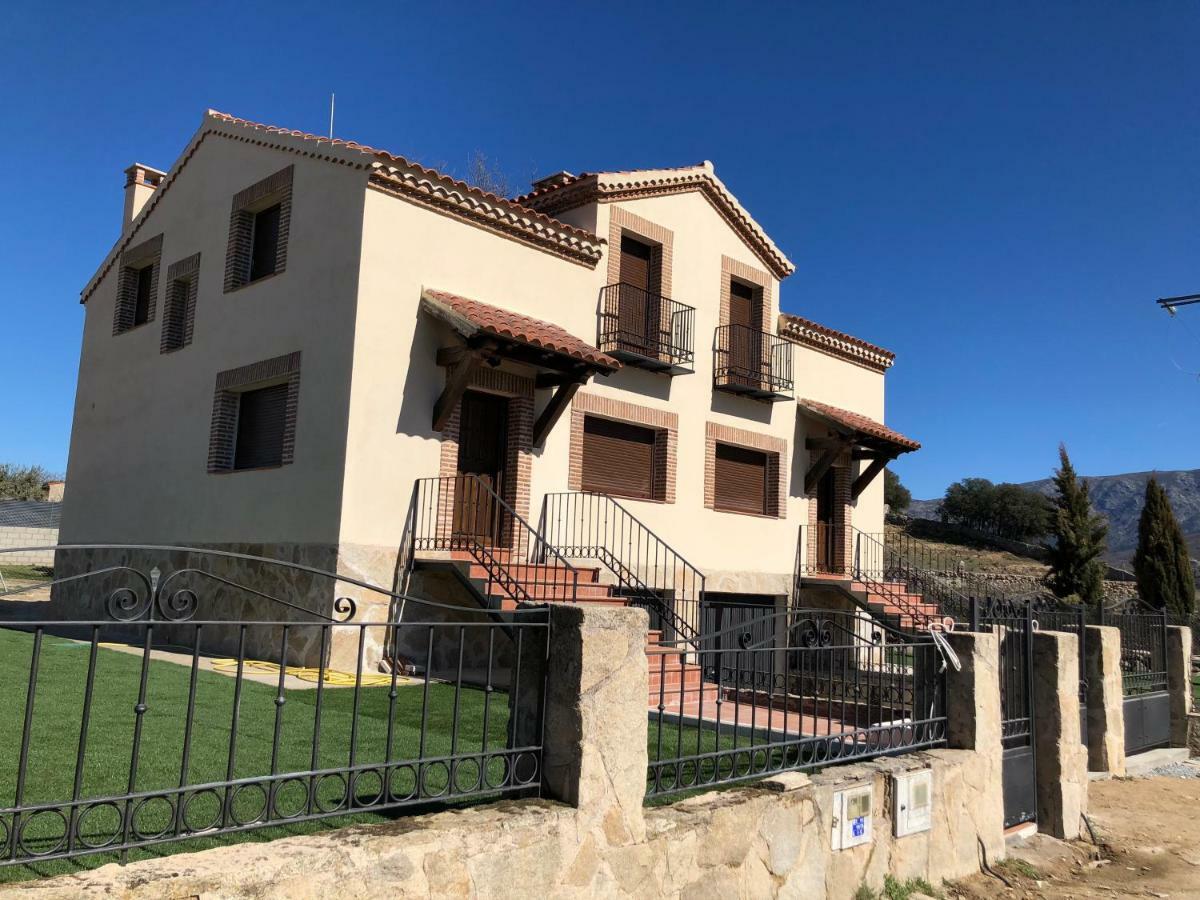 Casa De Las Vinas 1 Y 2 Holiday home Navaluenga