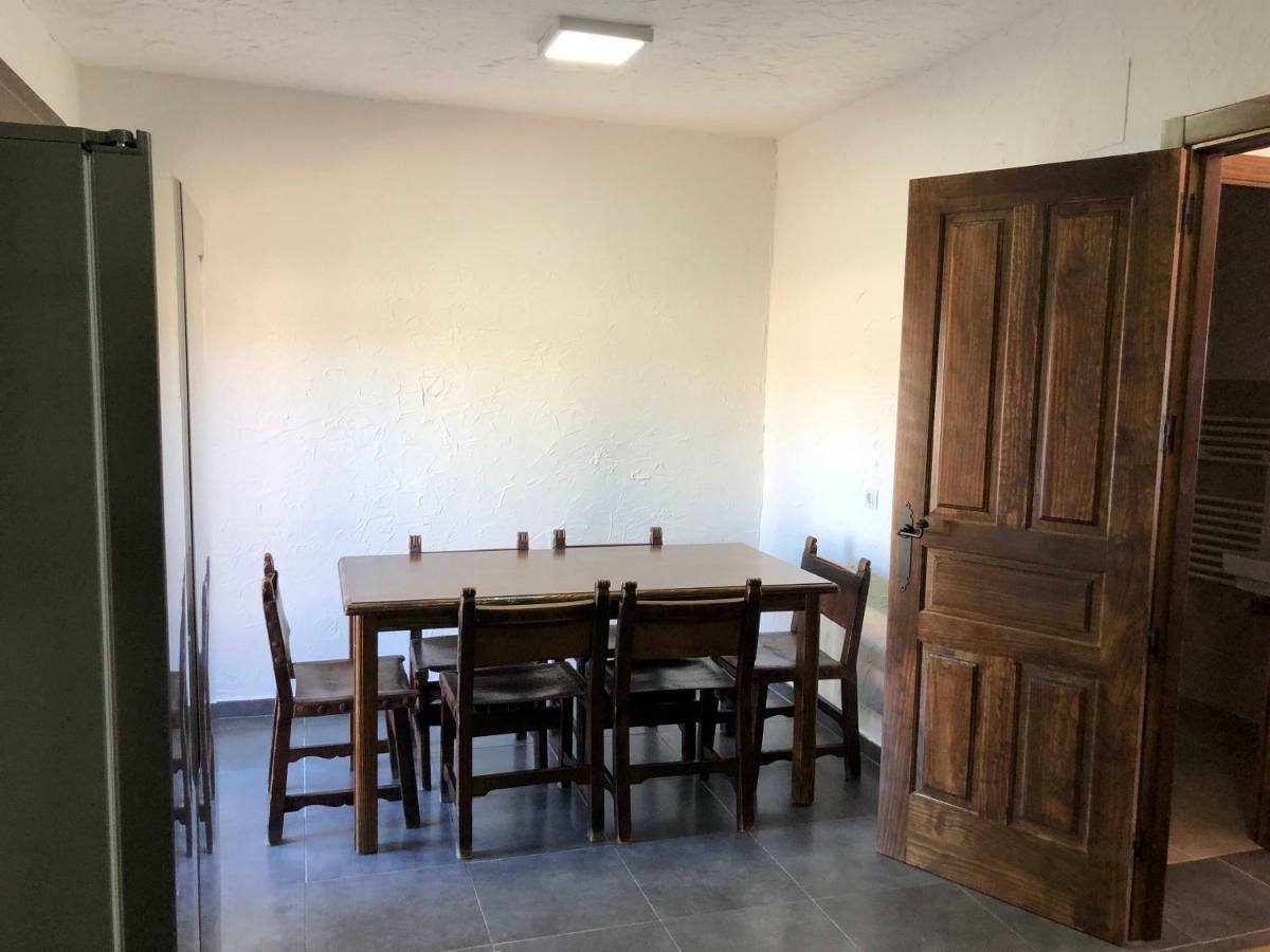 Casa De Las Vinas 1 Y 2 Holiday home Navaluenga