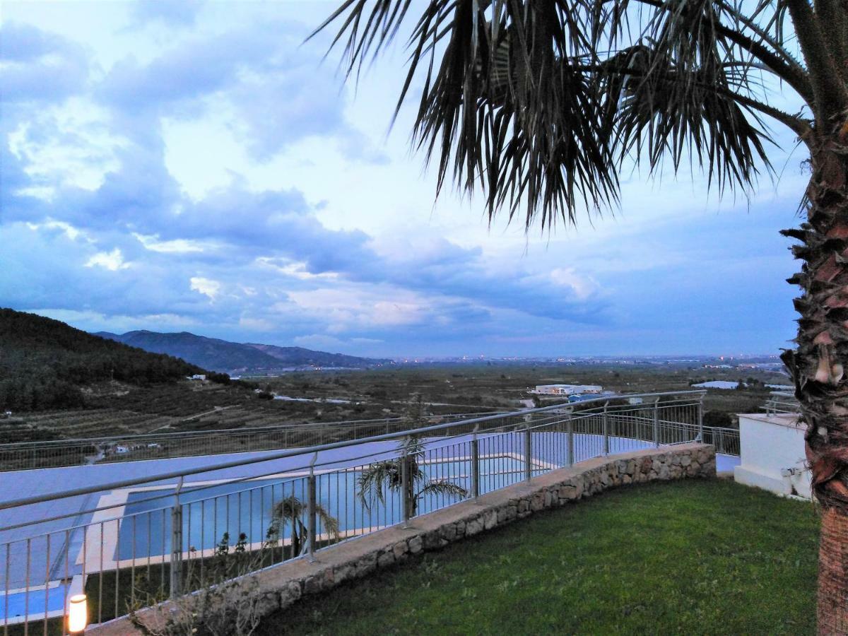Monte Corona Apartment Ador