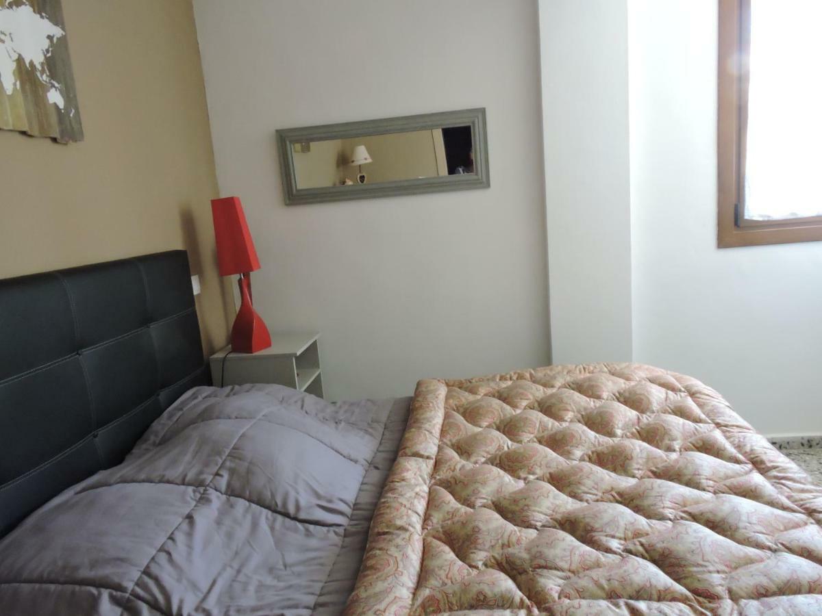 6 Herriko Etxea Plaza Apartamento