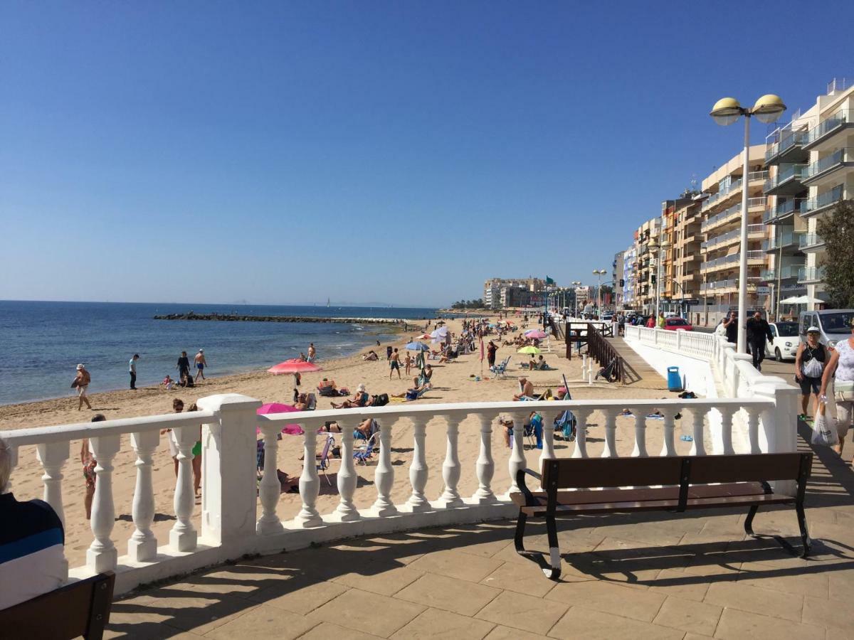 Gran Piso En La Playa Con Vistas Al Mar Apartamento Torrevieja