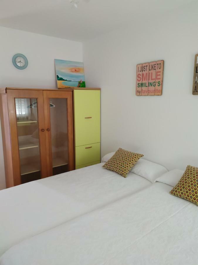Apartment 3 *