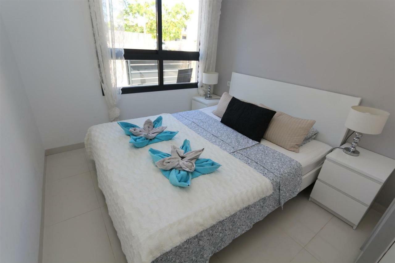 Mil Palmeras 2401 *