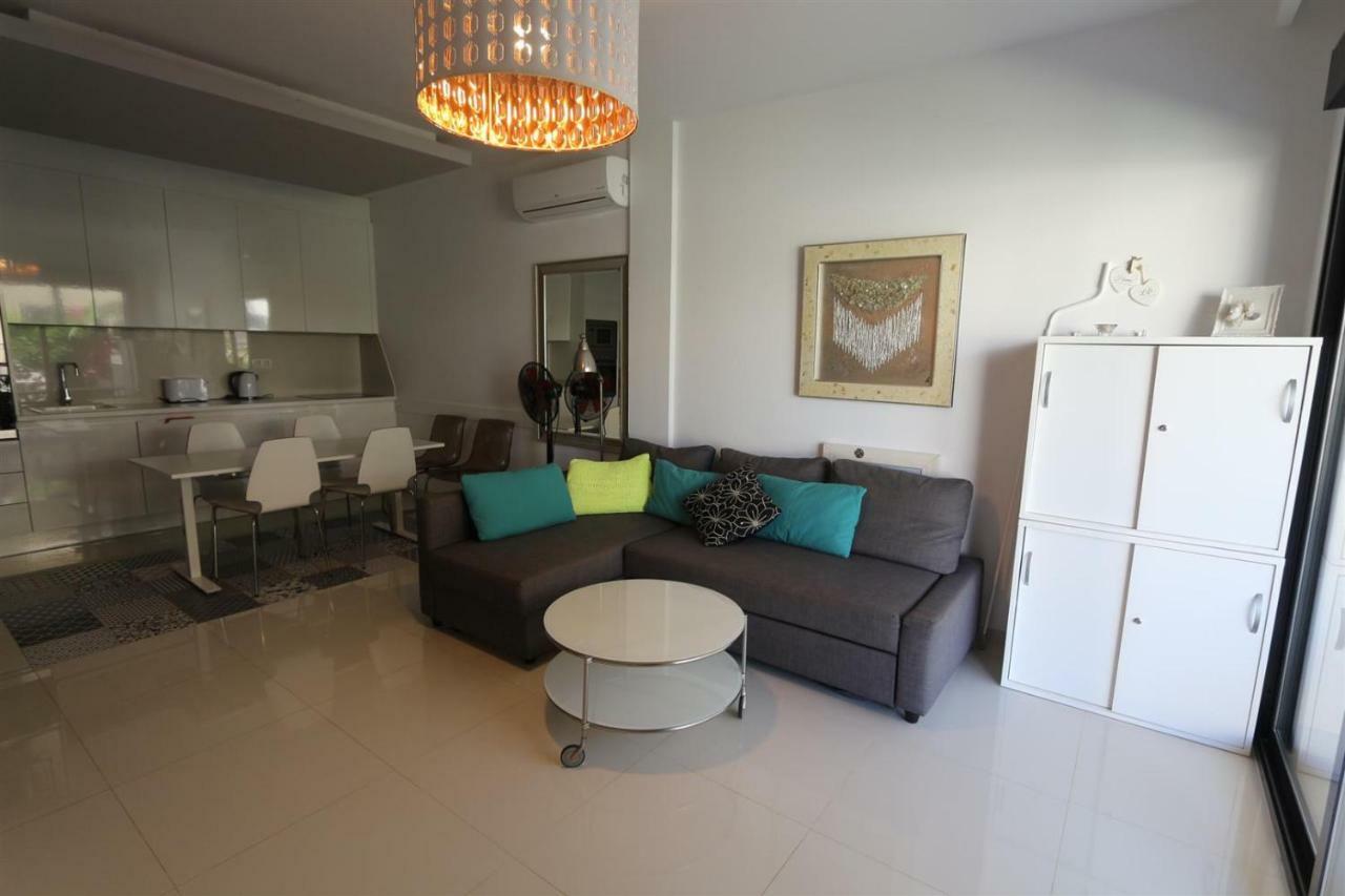Mil Palmeras 2401 Campoamor