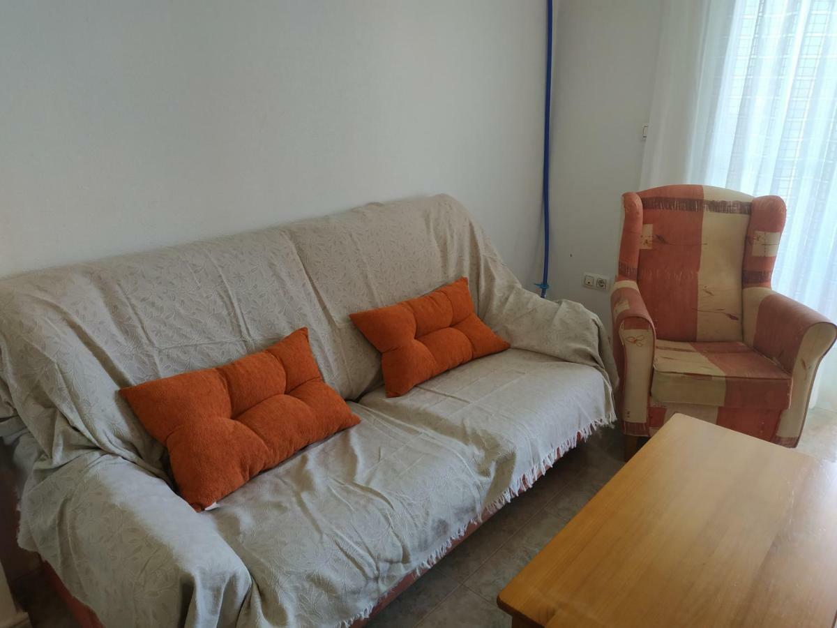 Apartamento Con Plaza De Garaje En Urbanizacion Las Gondolas *
