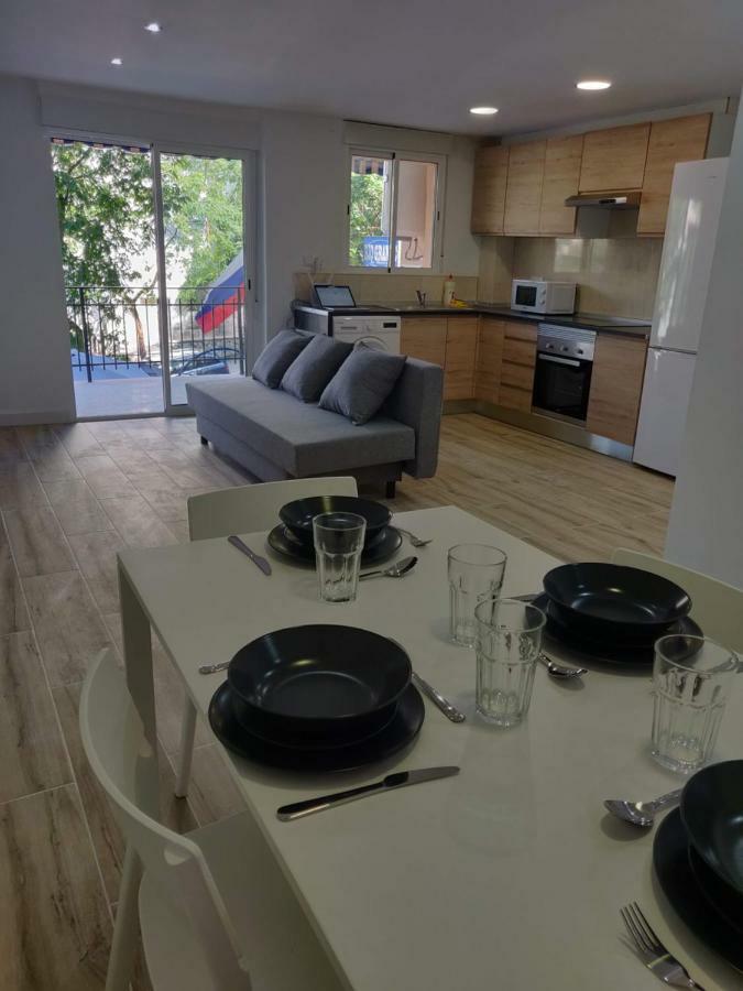 Apartment Lovely 2 Bed 2 Bath Near To Beach: Amposta