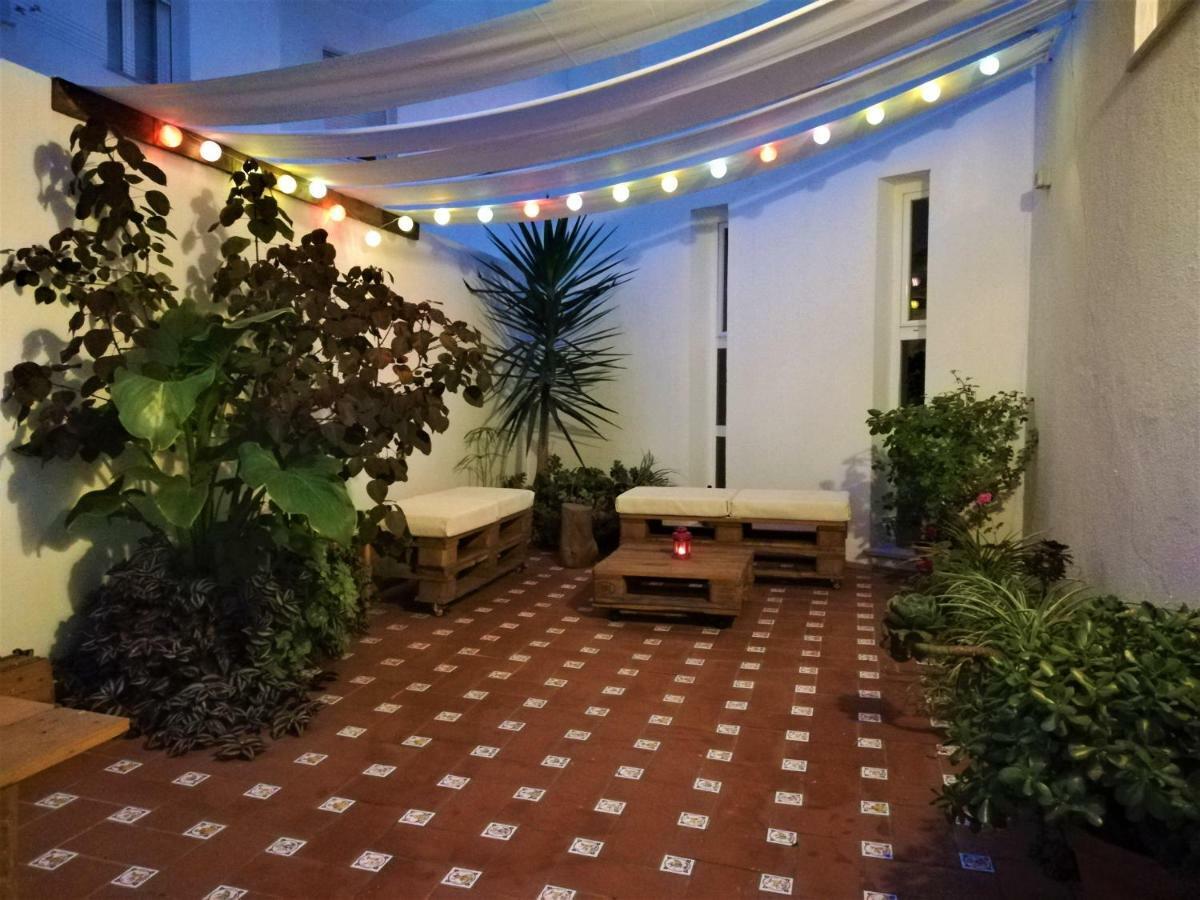 En La Bahía De Cádiz Con Zona Chill-out Y Wifi *