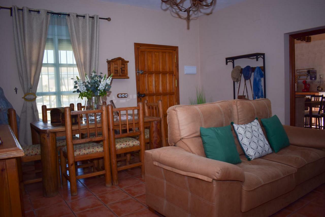 Holiday home Rural Flor De Gitanilla Castilblanco de los Arroyos