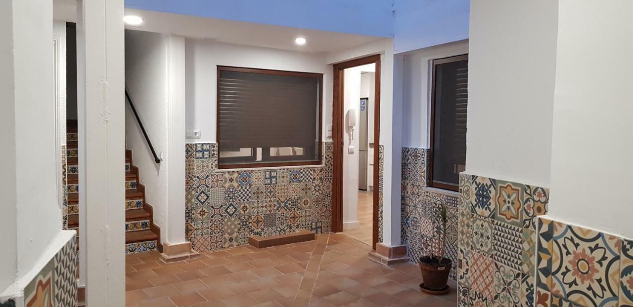El Carmen Con Parking Gratis Apartment