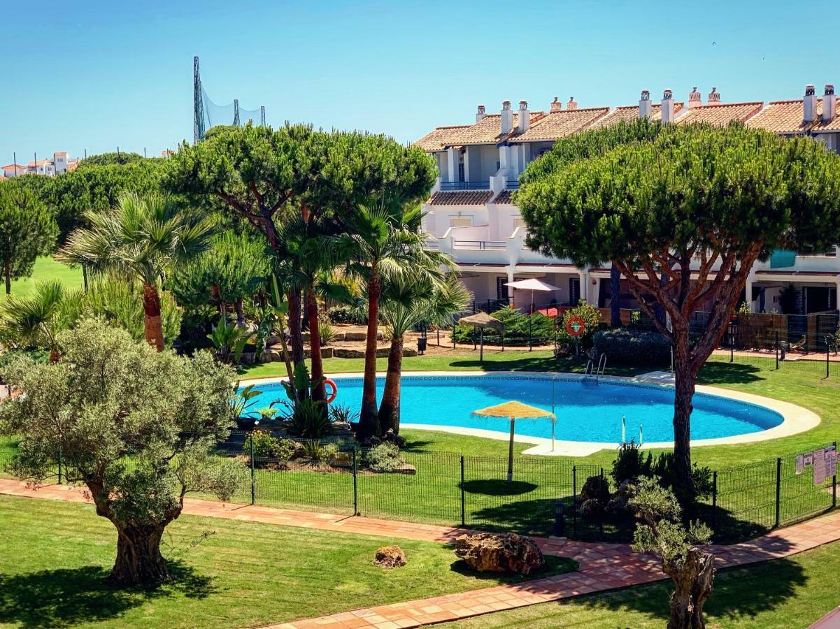 Fantastic 3-bedroom Including Tennis And Pool Near Golf Course