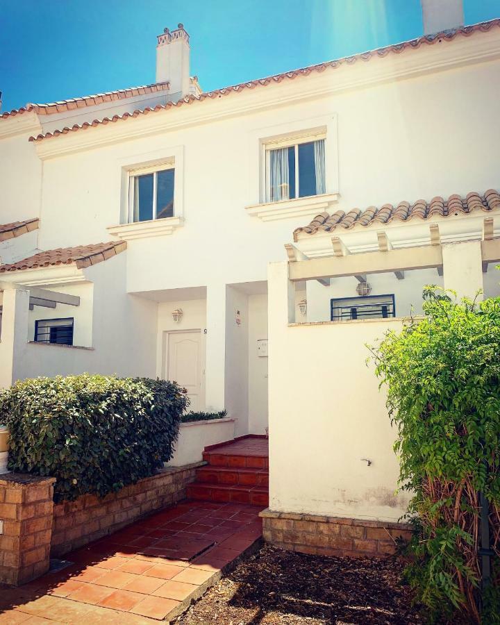 Fantastic 3-bedroom Including Tennis And Pool Near Golf Course Сasa de vacaciones *