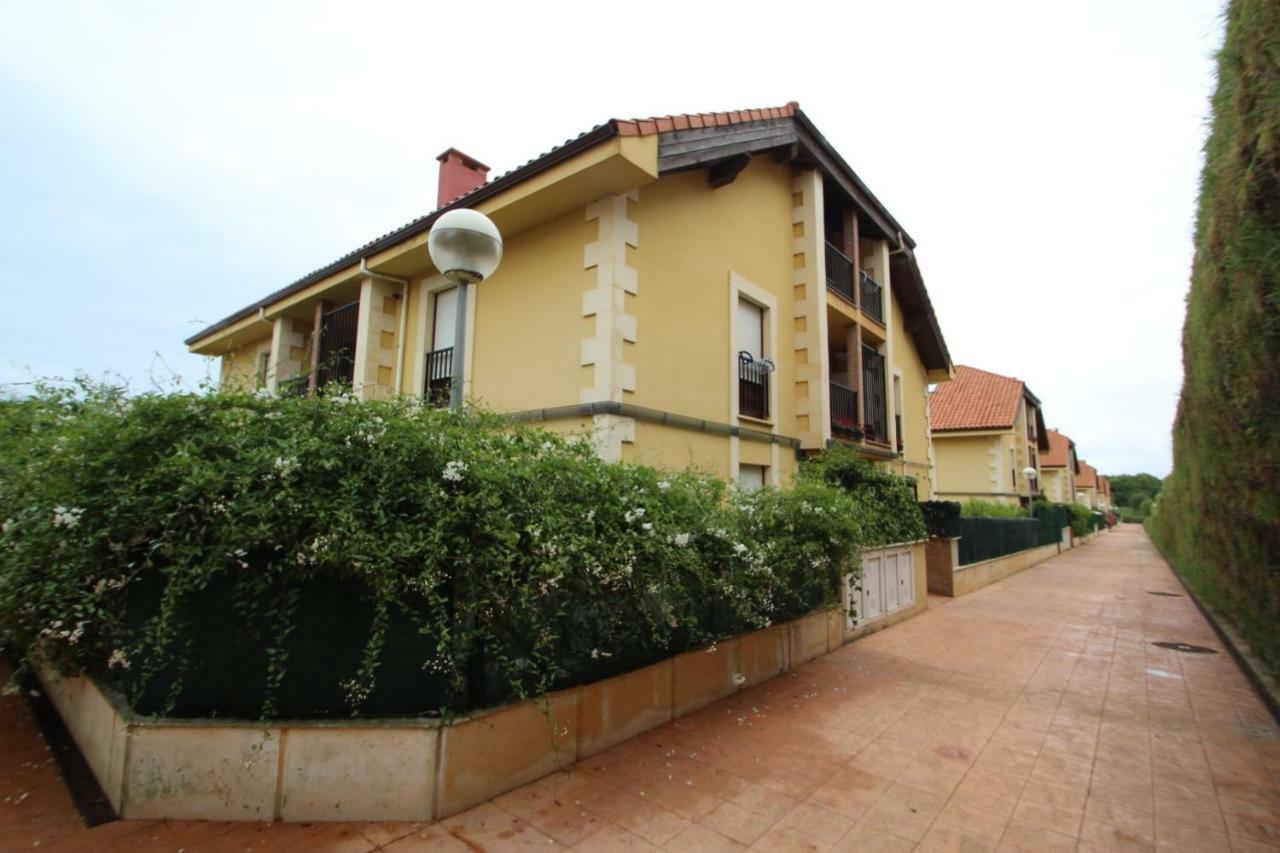 Apartment Urbanizacion Lagos Azules Comillas