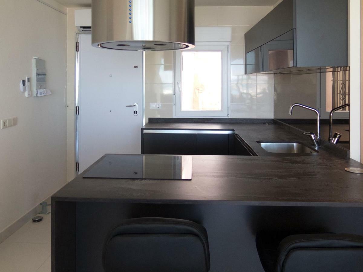 First Line P. Banus Sleeps 4 * Marbella