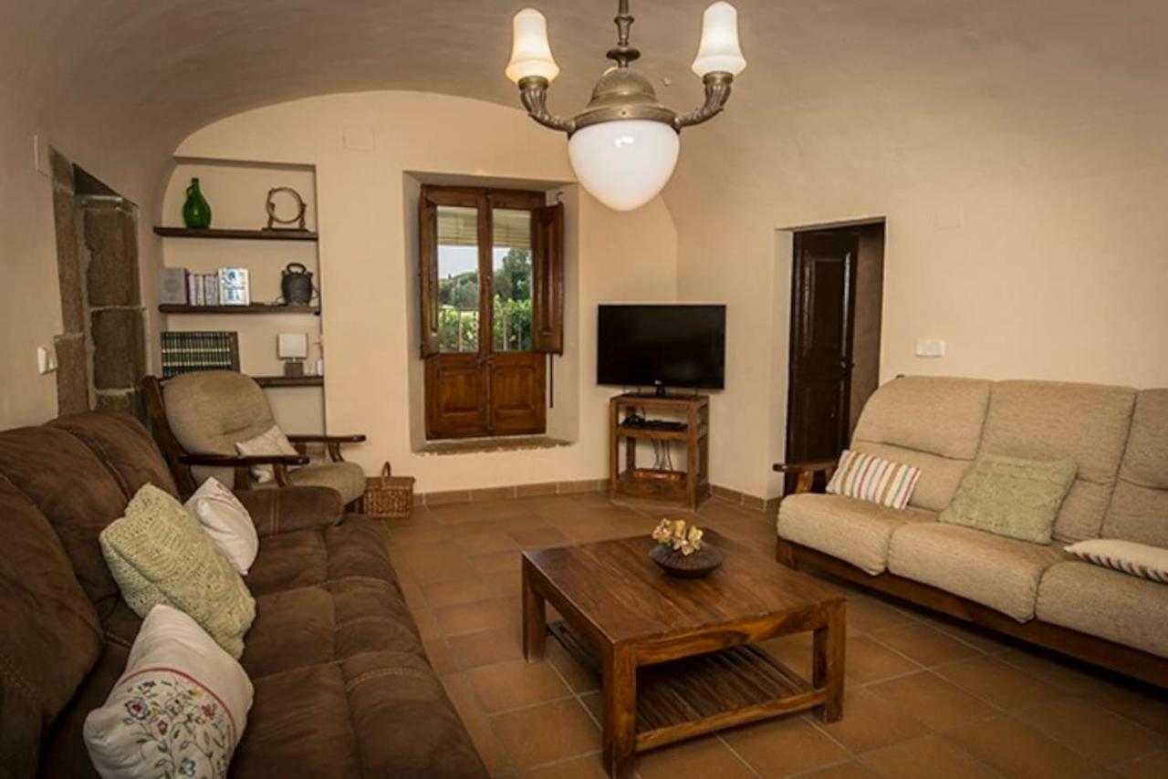 Masia Catalana En Con Piscina Holiday home