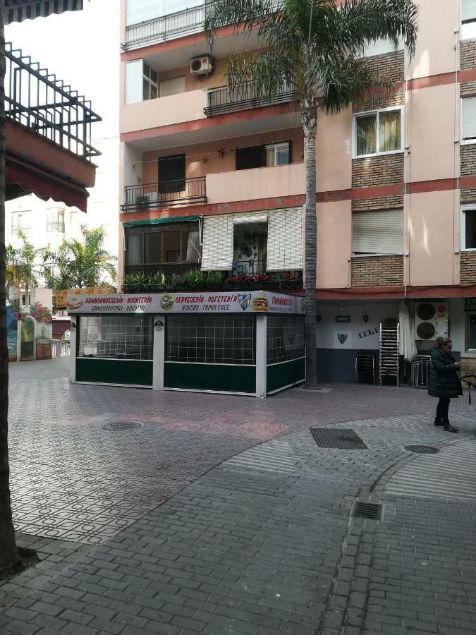 Center Paseo Apartment: Renovated With Double Garage Almunecar