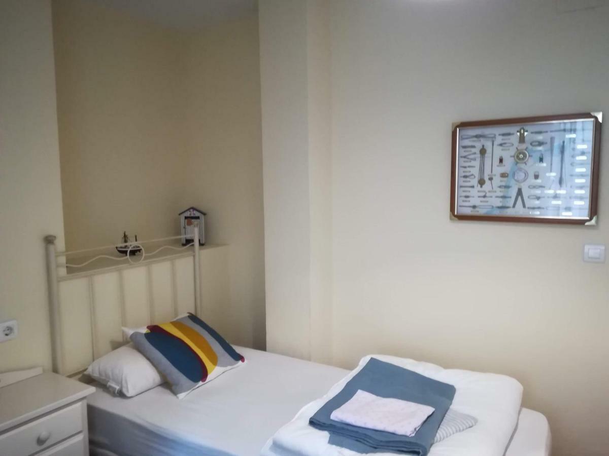 Apartment Center Paseo Apartment: Renovated With Double Garage *