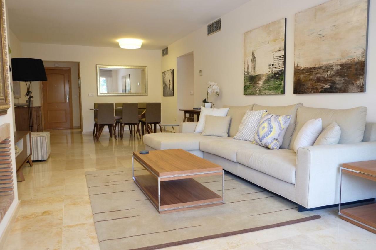 Luxury Modern With Terrace, Pool And Garage! Apartamento