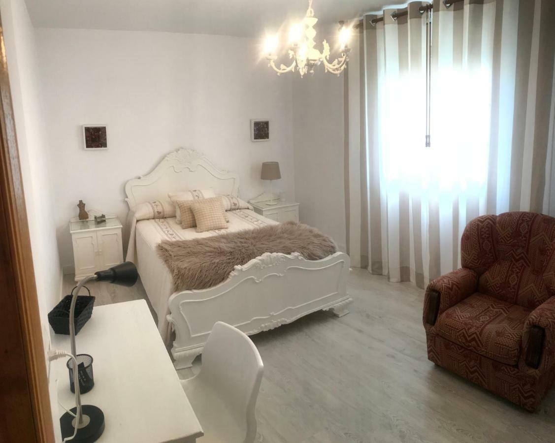 Lux House “yalidos” *