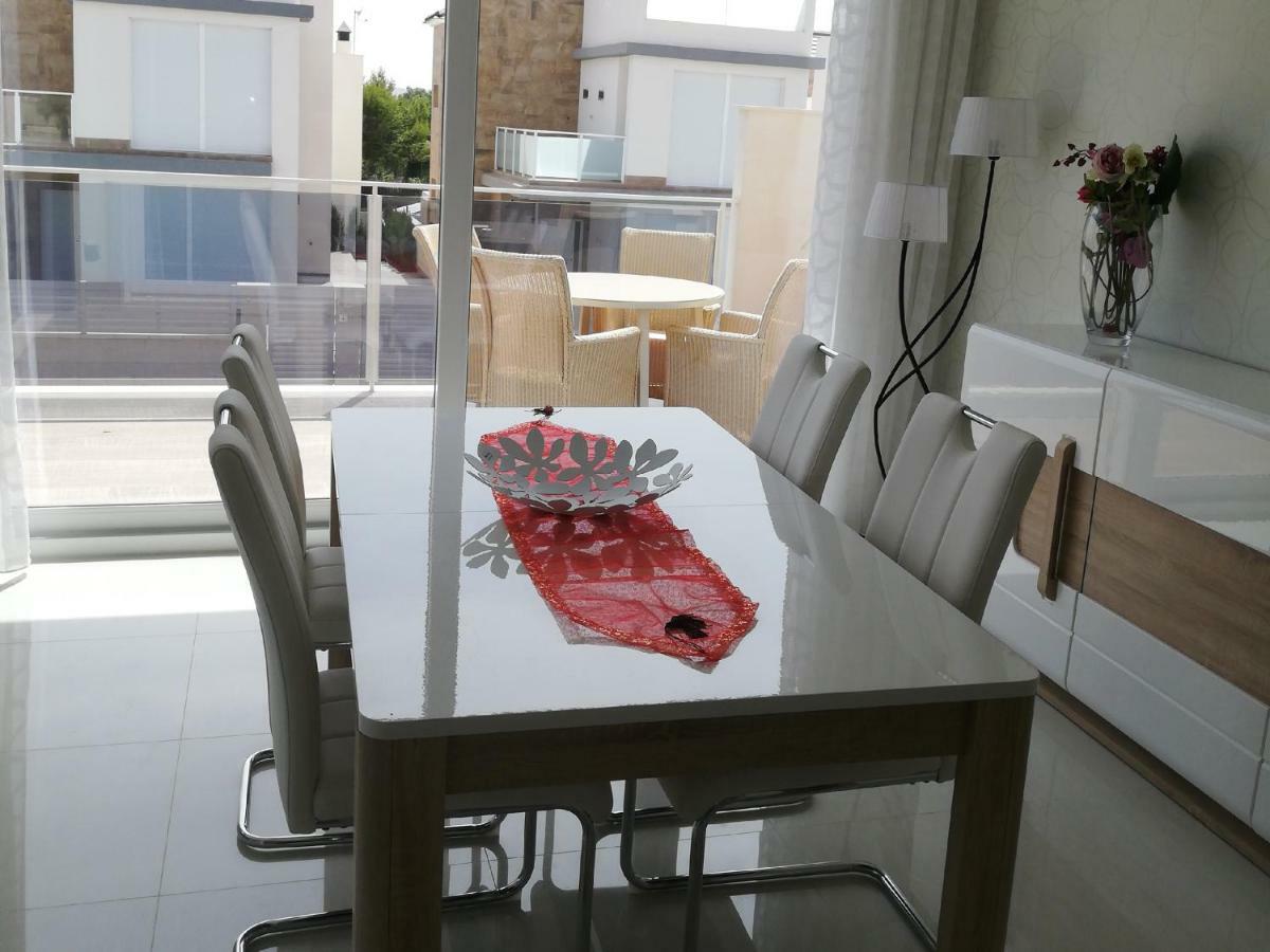 Amay 880 Nr 38 * Torrevieja