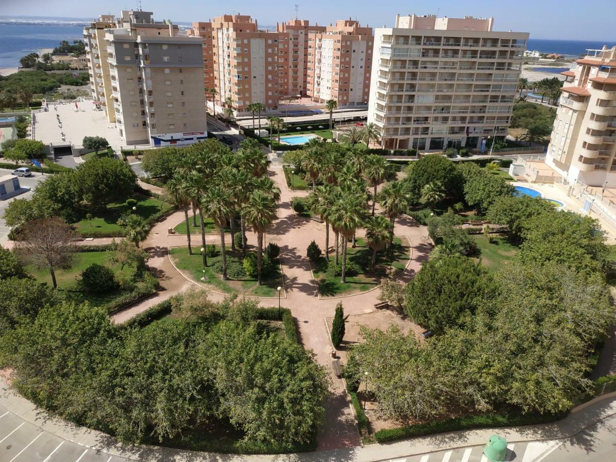 Apartamento Con Plaza De Garaje En Urbanizacion Las Gondolas La Manga del Mar Menor