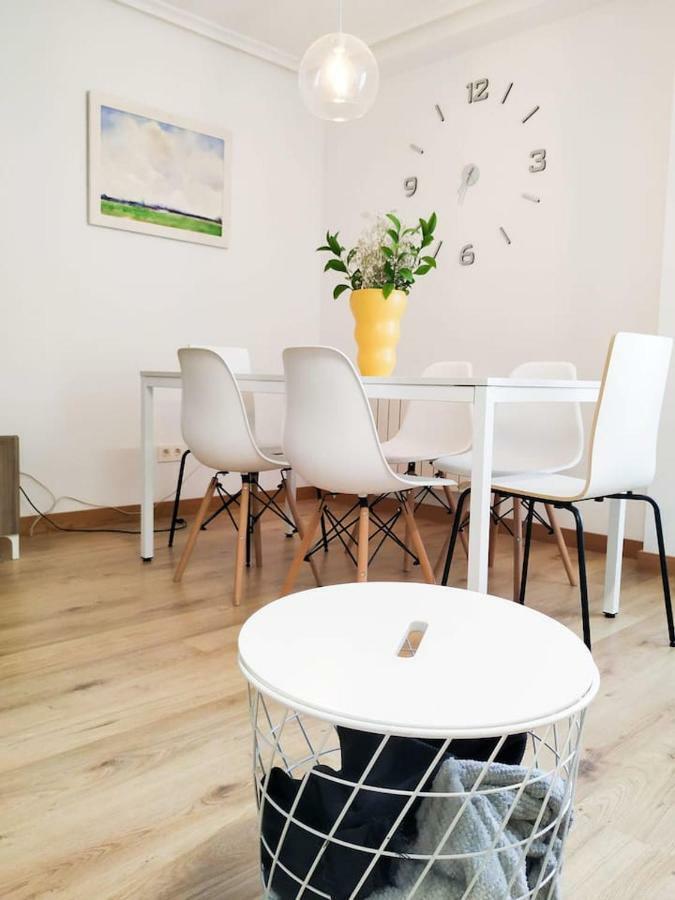 Living Apartment *