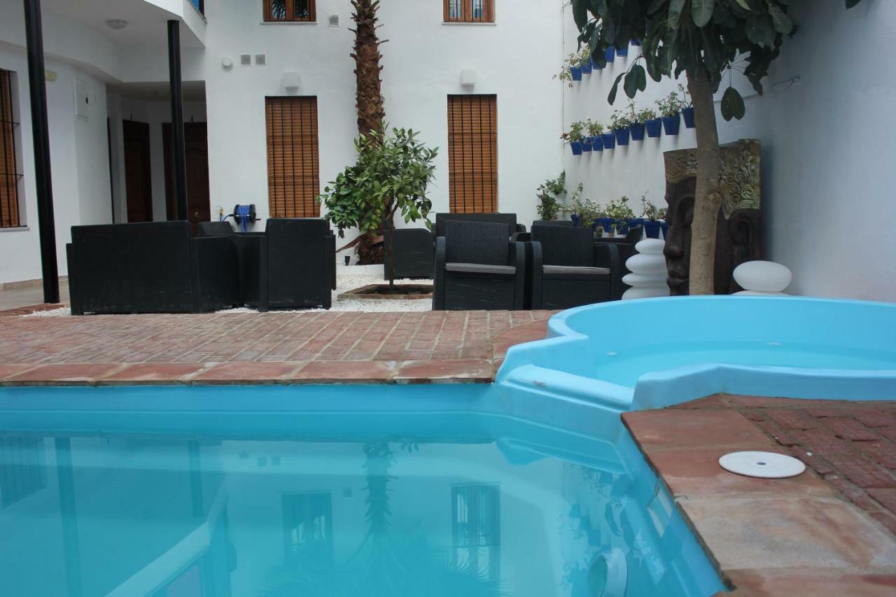 Casa-patio Palmeras *