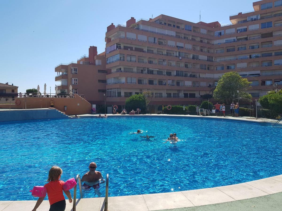 Estudio Grisland Pool Apartment