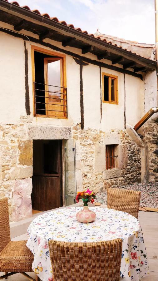 La Casa Amarilla Olleros de Pisuerga