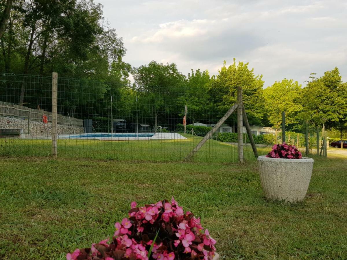 Rural La Soleia D'oix Country house Oix