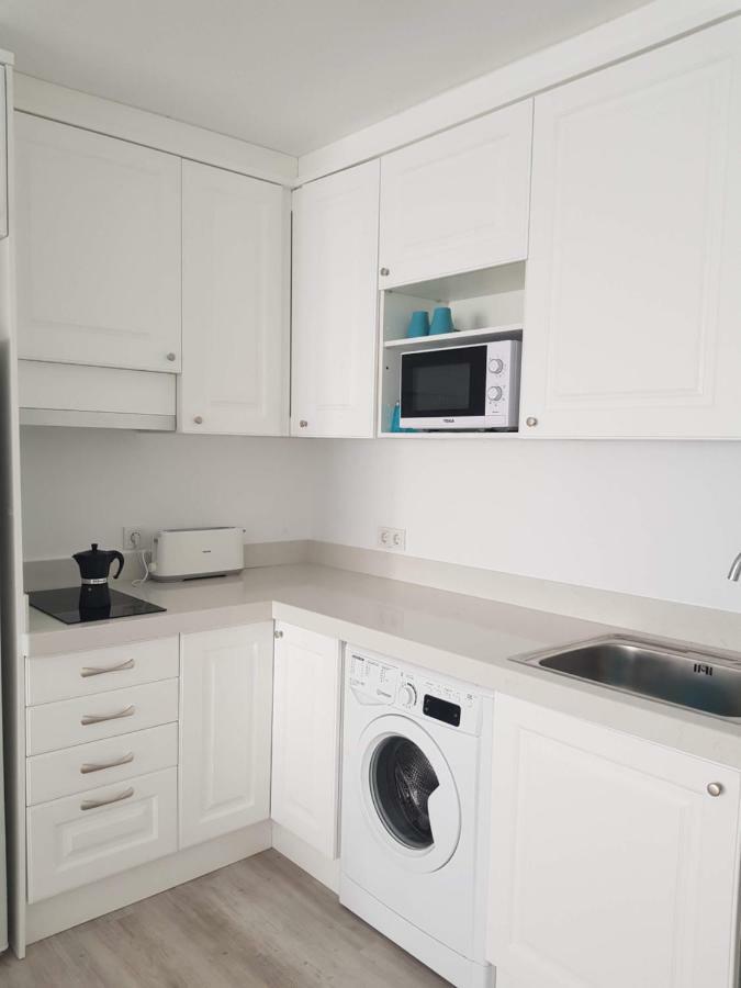 Apartamento ático En Almuñecar. Primera Línea De Playa Con Vistas Espectaculares *