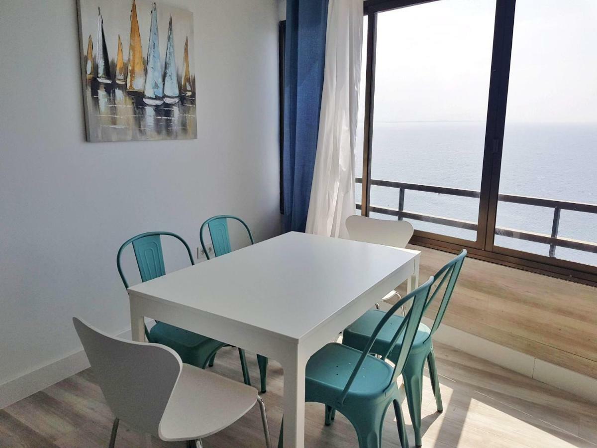 ático En Almuñecar. Primera Línea De Playa Con Vistas Espectaculares Apartamento